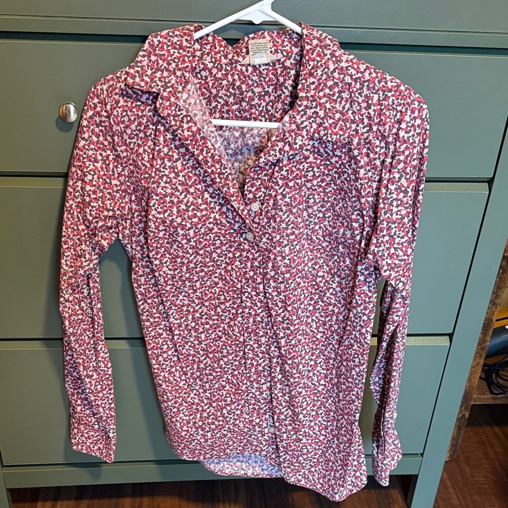 Duluth Trading Co Wrinklefighter Button Up Shirt